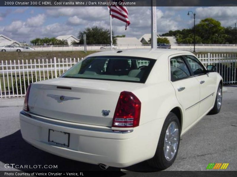 Cool Vanilla White / Dark Khaki/Light Graystone 2009 Chrysler 300 C HEMI