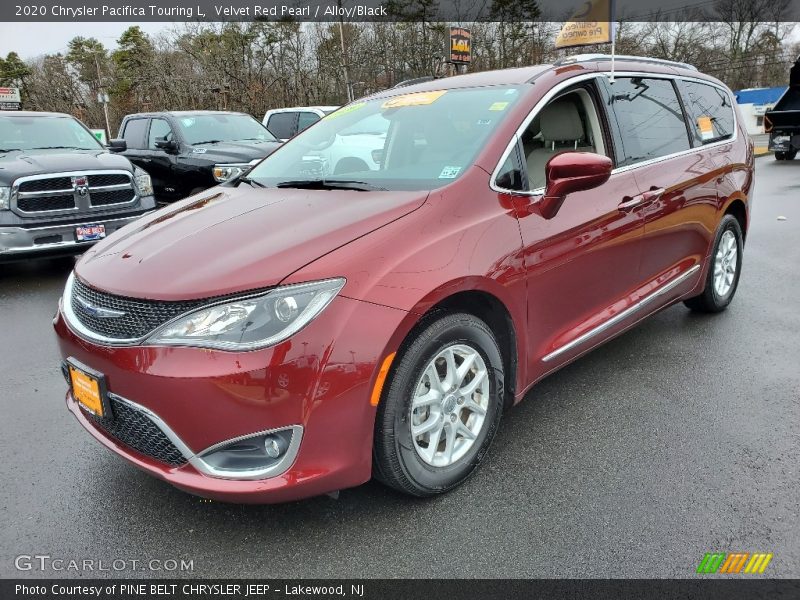 Velvet Red Pearl / Alloy/Black 2020 Chrysler Pacifica Touring L