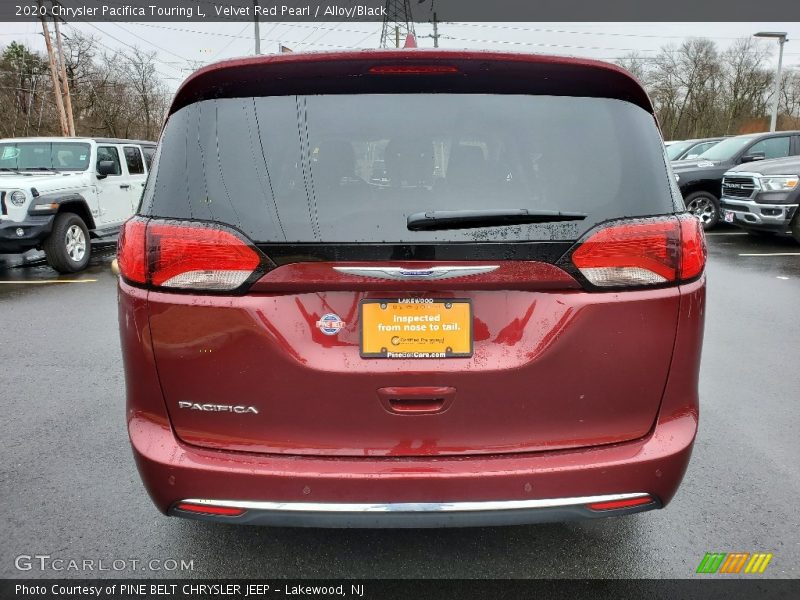 Velvet Red Pearl / Alloy/Black 2020 Chrysler Pacifica Touring L