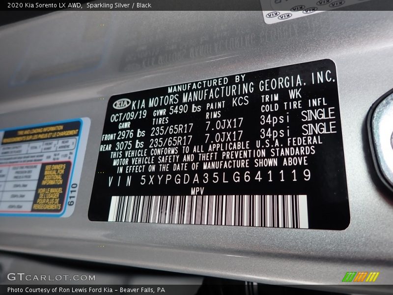 Sparkling Silver / Black 2020 Kia Sorento LX AWD