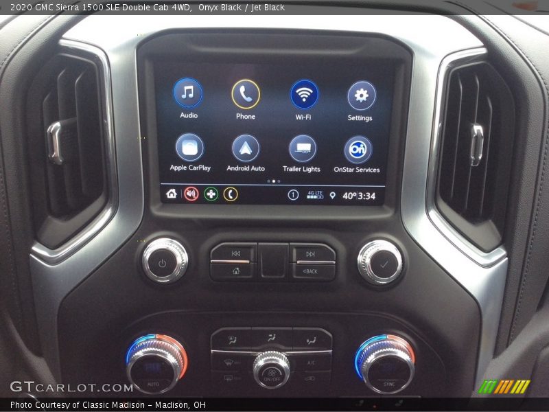 Onyx Black / Jet Black 2020 GMC Sierra 1500 SLE Double Cab 4WD