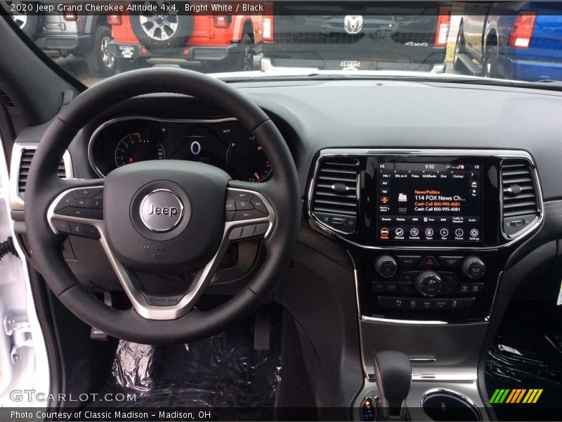 Bright White / Black 2020 Jeep Grand Cherokee Altitude 4x4
