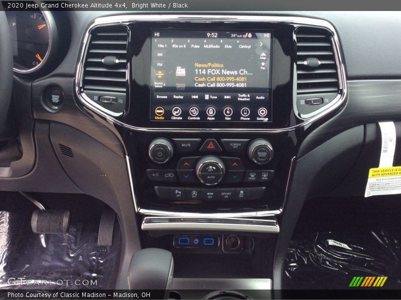 Bright White / Black 2020 Jeep Grand Cherokee Altitude 4x4