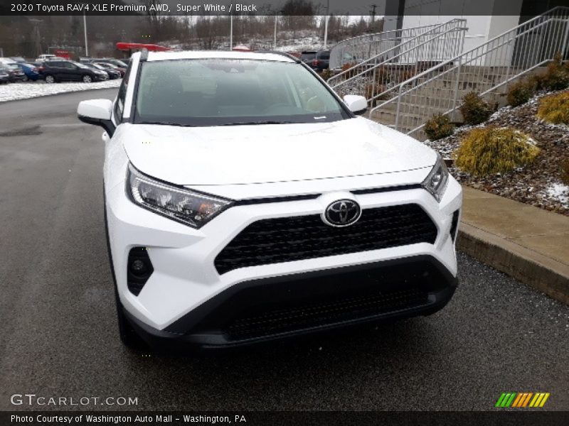 Super White / Black 2020 Toyota RAV4 XLE Premium AWD