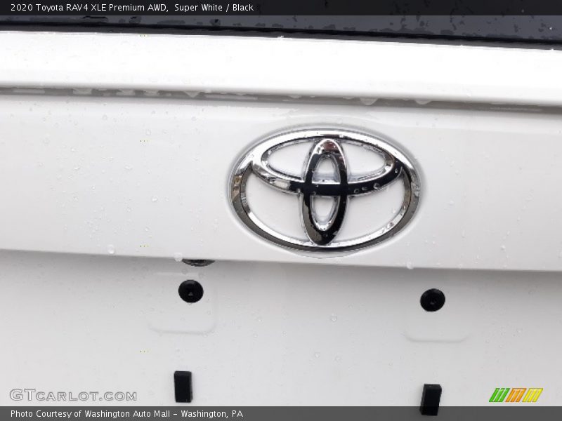 Super White / Black 2020 Toyota RAV4 XLE Premium AWD