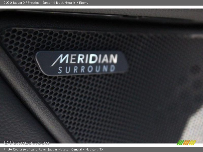 Santorini Black Metallic / Ebony 2020 Jaguar XF Prestige