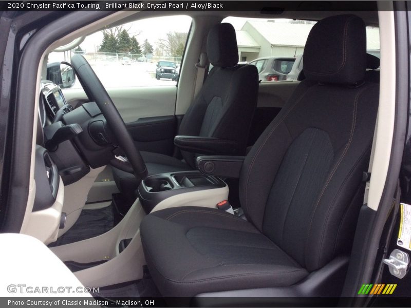 Brilliant Black Crystal Pearl / Alloy/Black 2020 Chrysler Pacifica Touring