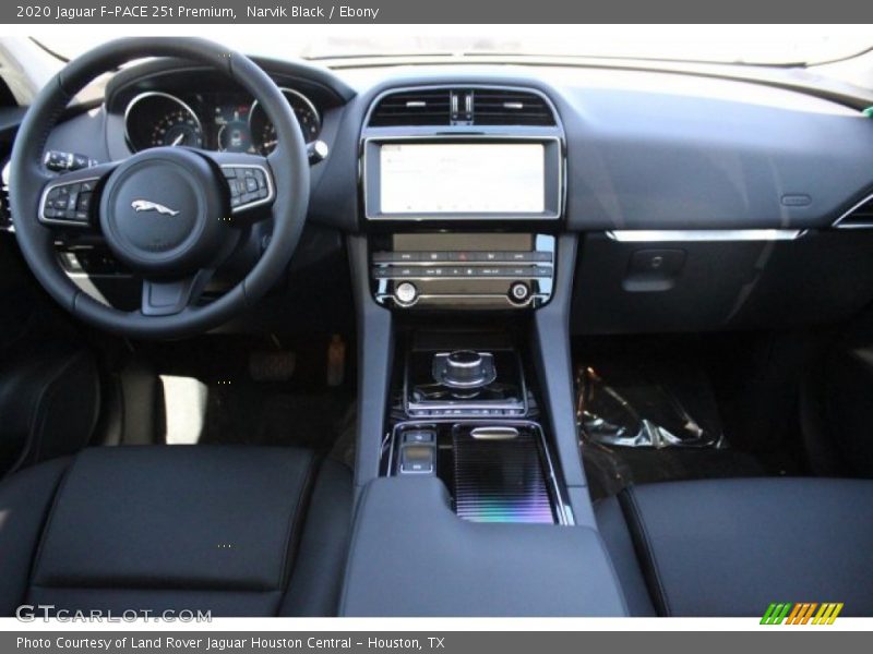 Narvik Black / Ebony 2020 Jaguar F-PACE 25t Premium