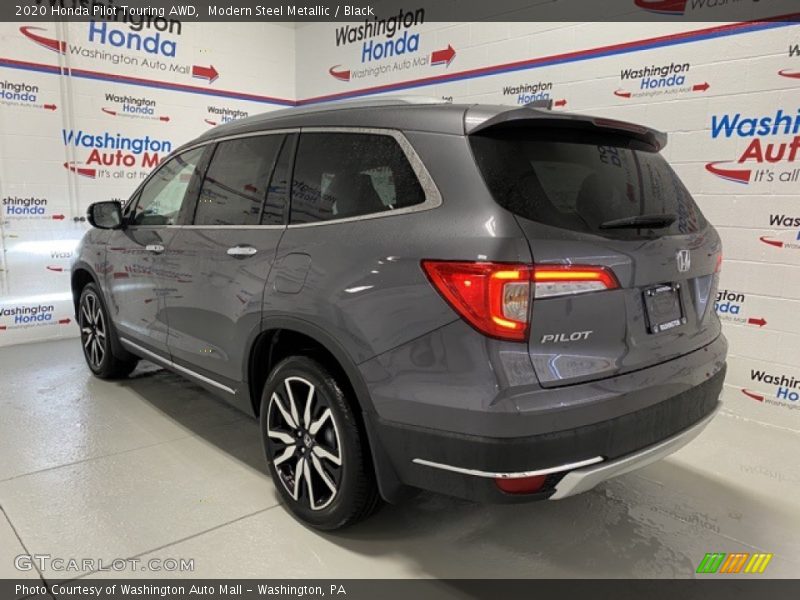 Modern Steel Metallic / Black 2020 Honda Pilot Touring AWD