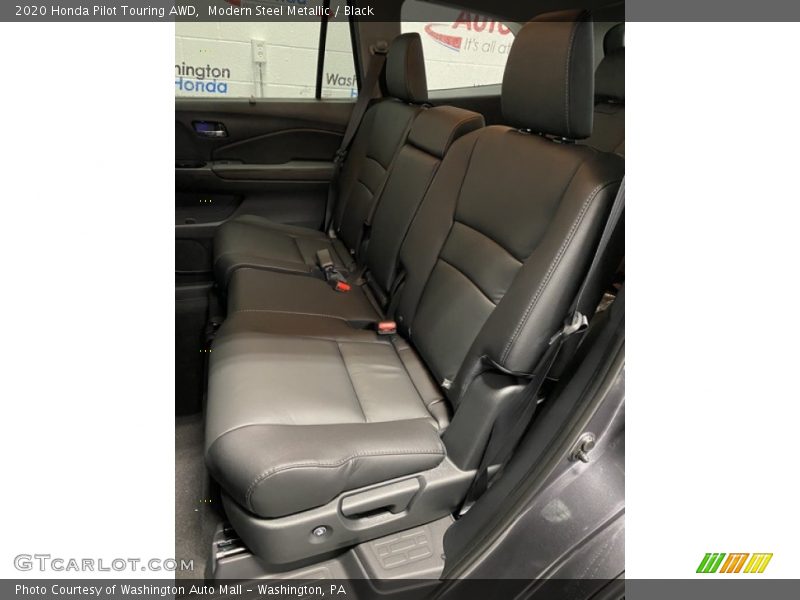 Modern Steel Metallic / Black 2020 Honda Pilot Touring AWD
