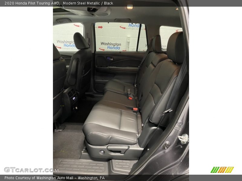 Modern Steel Metallic / Black 2020 Honda Pilot Touring AWD
