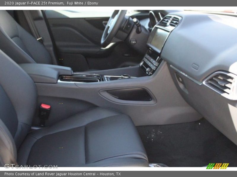 Fuji White / Ebony 2020 Jaguar F-PACE 25t Premium
