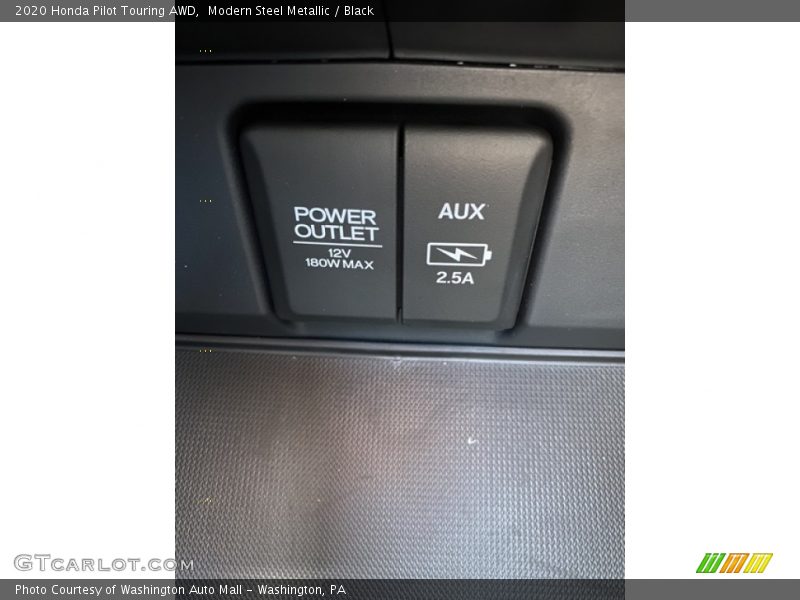 Modern Steel Metallic / Black 2020 Honda Pilot Touring AWD