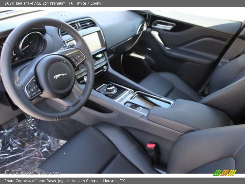Fuji White / Ebony 2020 Jaguar F-PACE 25t Premium