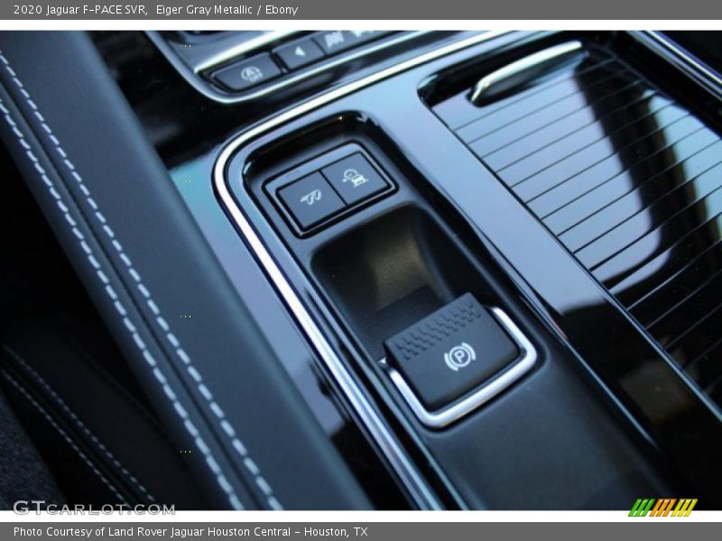 Eiger Gray Metallic / Ebony 2020 Jaguar F-PACE SVR