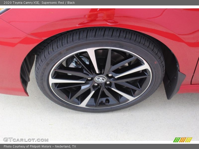 Supersonic Red / Black 2020 Toyota Camry XSE