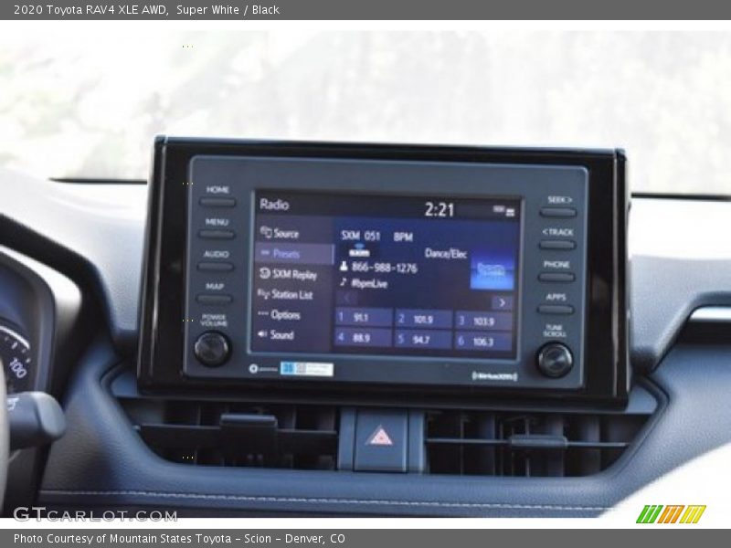 Super White / Black 2020 Toyota RAV4 XLE AWD