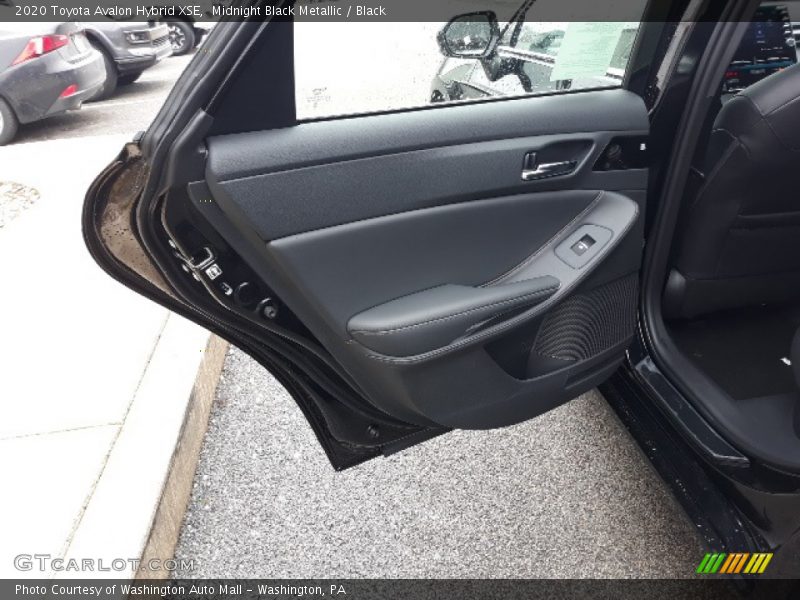 Midnight Black Metallic / Black 2020 Toyota Avalon Hybrid XSE