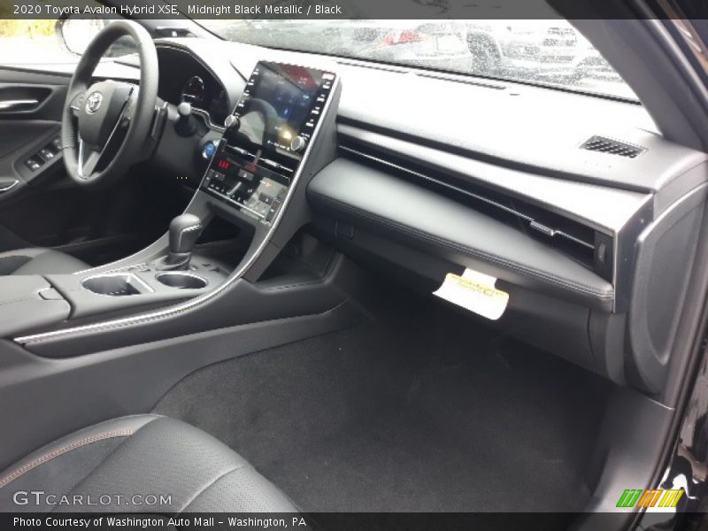 Midnight Black Metallic / Black 2020 Toyota Avalon Hybrid XSE
