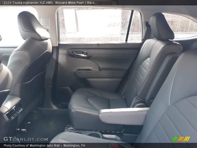 Blizzard White Pearl / Black 2020 Toyota Highlander XLE AWD