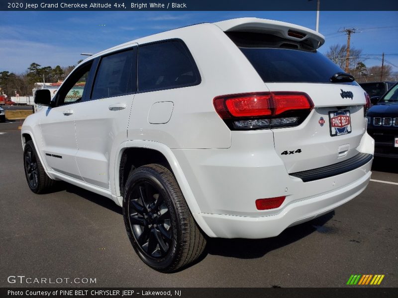Bright White / Black 2020 Jeep Grand Cherokee Altitude 4x4