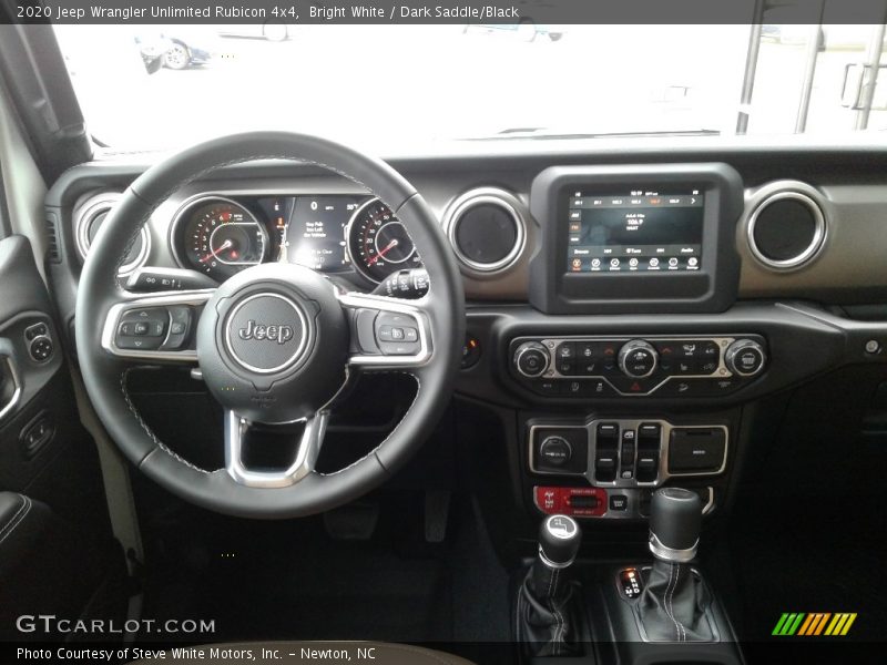 Dashboard of 2020 Wrangler Unlimited Rubicon 4x4