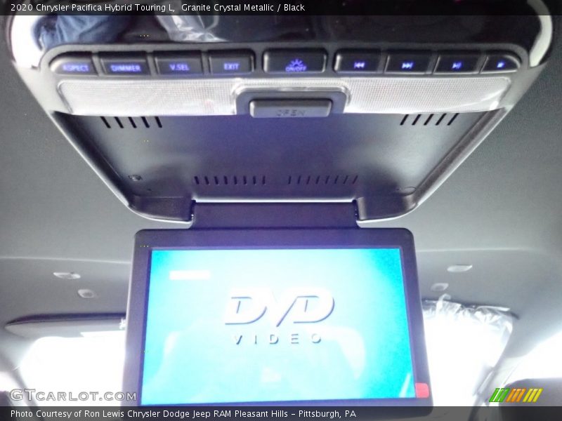Granite Crystal Metallic / Black 2020 Chrysler Pacifica Hybrid Touring L