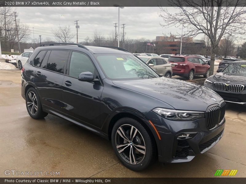 Arctic Grey Metallic / Black 2020 BMW X7 xDrive40i
