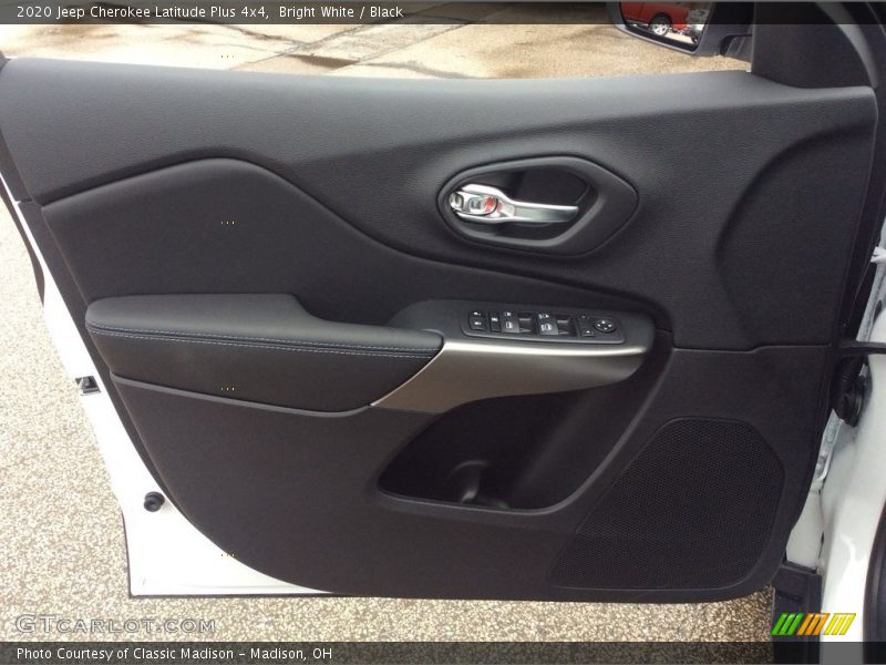 Bright White / Black 2020 Jeep Cherokee Latitude Plus 4x4