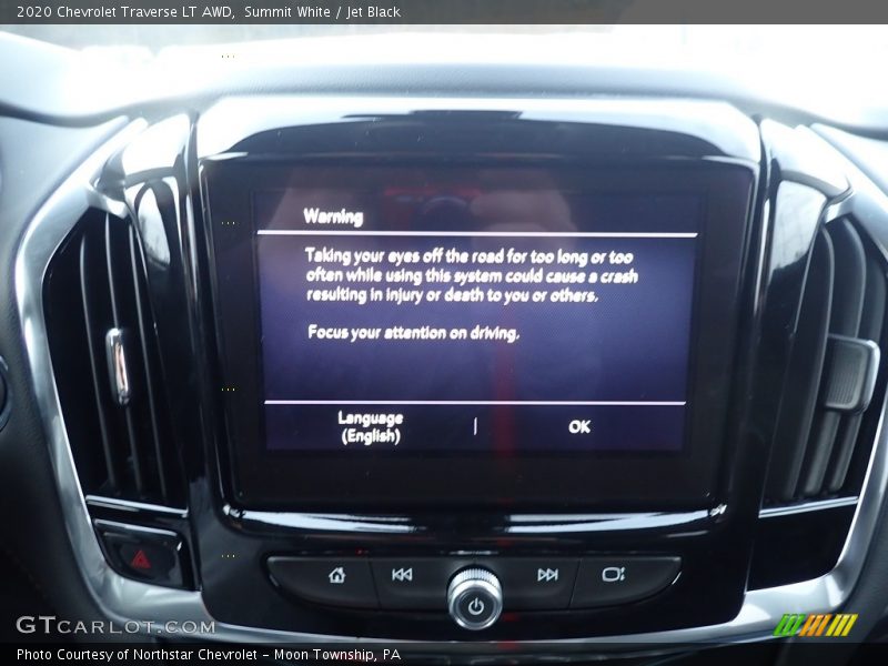 Summit White / Jet Black 2020 Chevrolet Traverse LT AWD