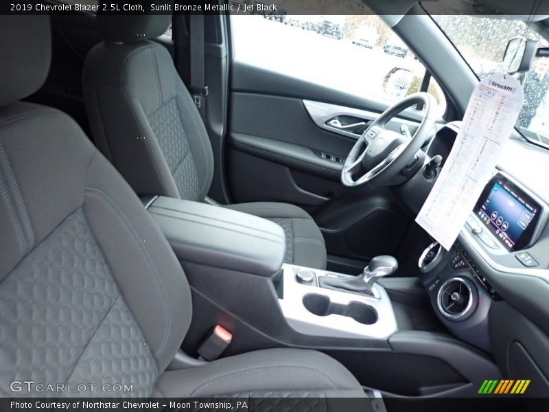 Sunlit Bronze Metallic / Jet Black 2019 Chevrolet Blazer 2.5L Cloth