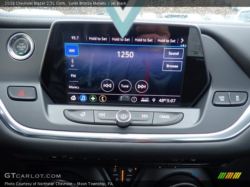 Sunlit Bronze Metallic / Jet Black 2019 Chevrolet Blazer 2.5L Cloth