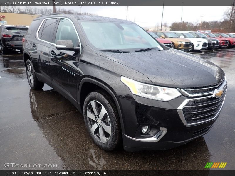Front 3/4 View of 2020 Traverse LT AWD