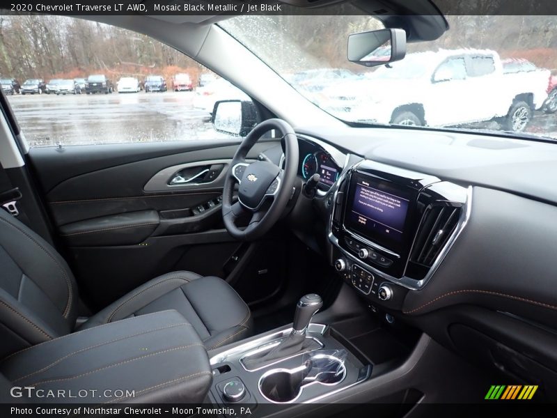 Mosaic Black Metallic / Jet Black 2020 Chevrolet Traverse LT AWD