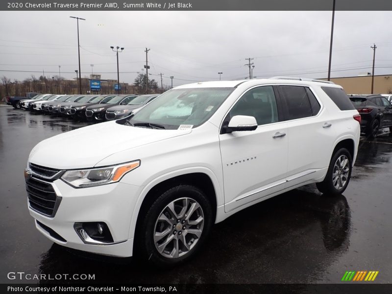 Front 3/4 View of 2020 Traverse Premier AWD