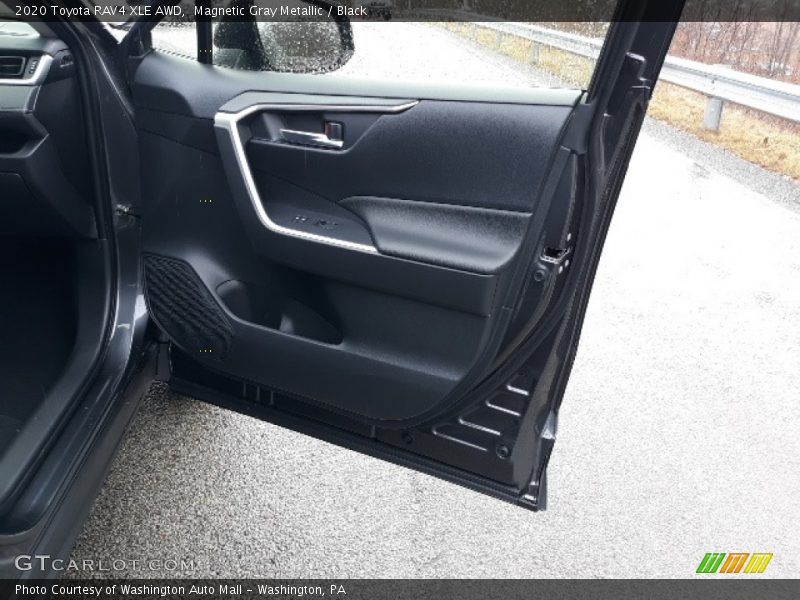 Magnetic Gray Metallic / Black 2020 Toyota RAV4 XLE AWD