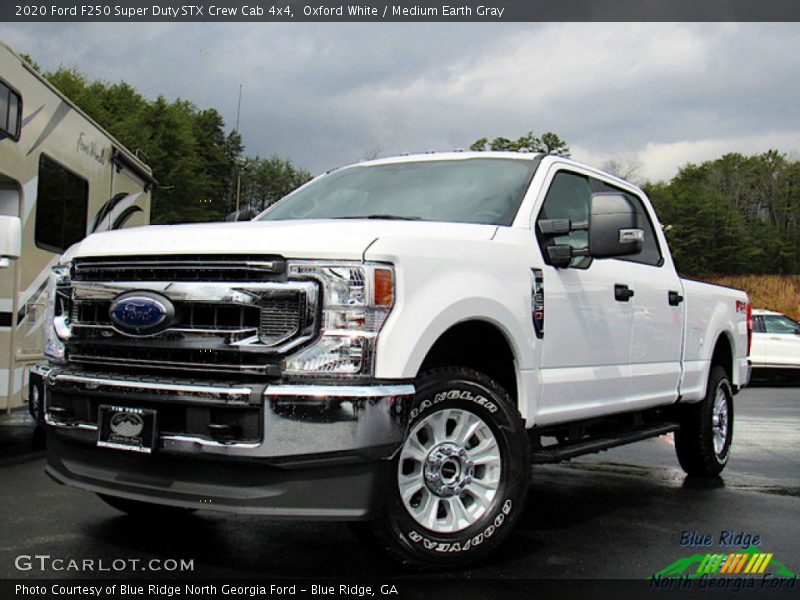 Oxford White / Medium Earth Gray 2020 Ford F250 Super Duty STX Crew Cab 4x4