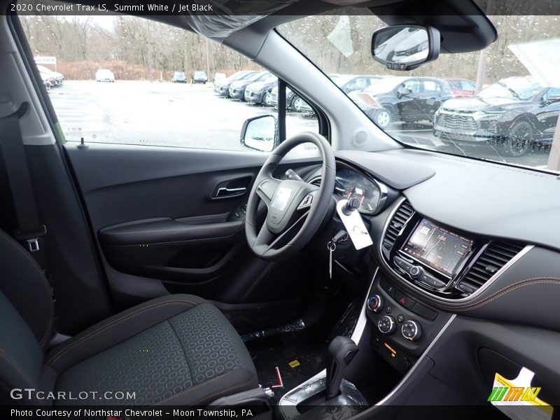 Summit White / Jet Black 2020 Chevrolet Trax LS