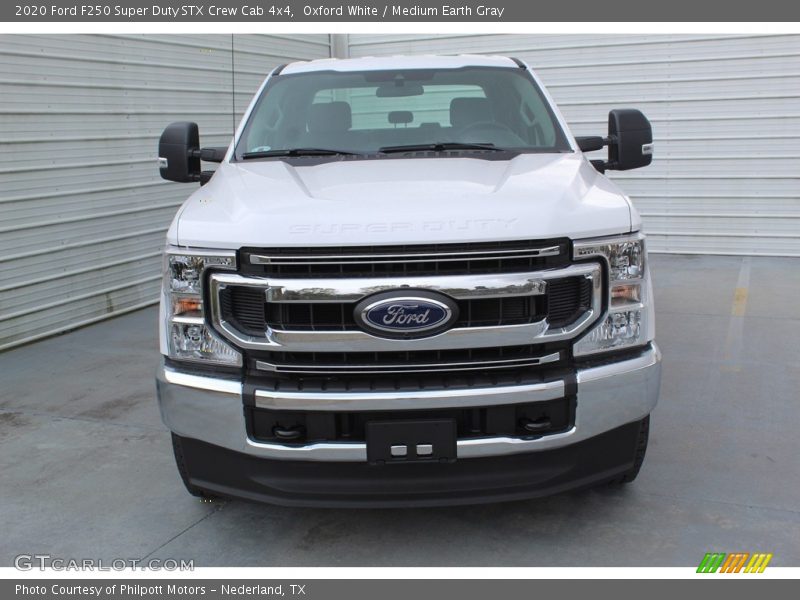 Oxford White / Medium Earth Gray 2020 Ford F250 Super Duty STX Crew Cab 4x4
