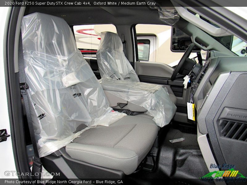 Oxford White / Medium Earth Gray 2020 Ford F250 Super Duty STX Crew Cab 4x4