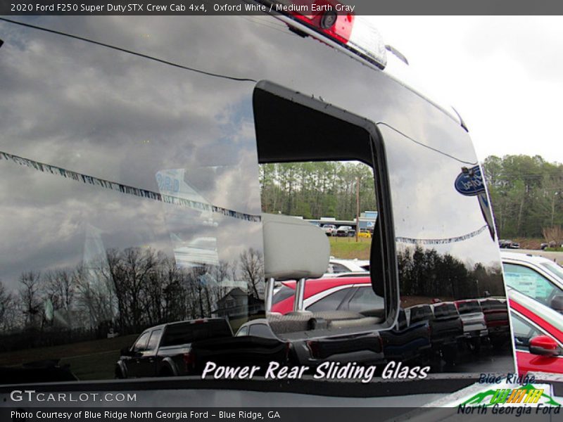 Oxford White / Medium Earth Gray 2020 Ford F250 Super Duty STX Crew Cab 4x4