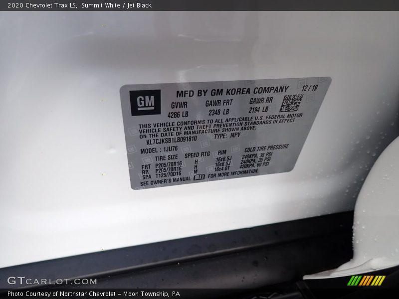 Summit White / Jet Black 2020 Chevrolet Trax LS