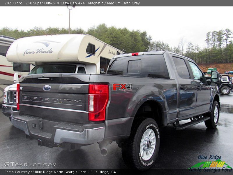 Magnetic / Medium Earth Gray 2020 Ford F250 Super Duty STX Crew Cab 4x4