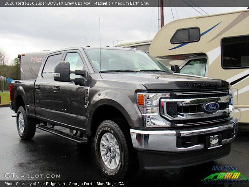 Magnetic / Medium Earth Gray 2020 Ford F250 Super Duty STX Crew Cab 4x4