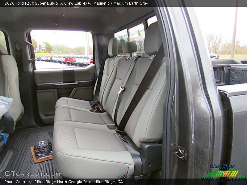 Magnetic / Medium Earth Gray 2020 Ford F250 Super Duty STX Crew Cab 4x4