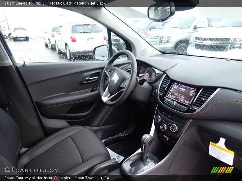 Mosaic Black Metallic / Jet Black 2020 Chevrolet Trax LT