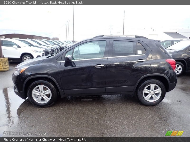 Mosaic Black Metallic / Jet Black 2020 Chevrolet Trax LT