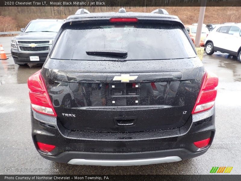 Mosaic Black Metallic / Jet Black 2020 Chevrolet Trax LT