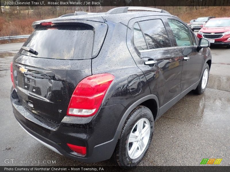 Mosaic Black Metallic / Jet Black 2020 Chevrolet Trax LT