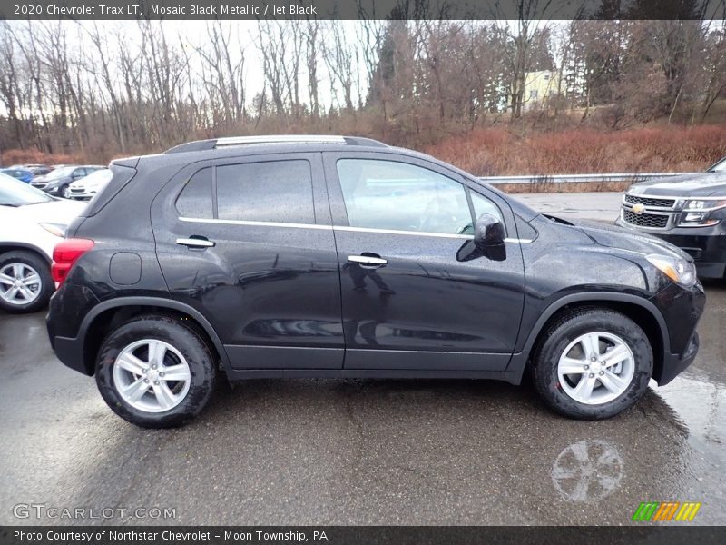 Mosaic Black Metallic / Jet Black 2020 Chevrolet Trax LT